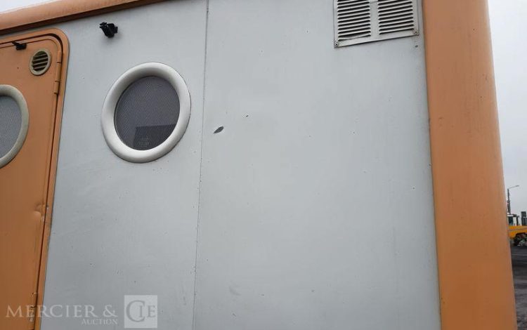 CNSE ABRI CHANTIER 9M2 ISOLE + WC  DP-304-BA