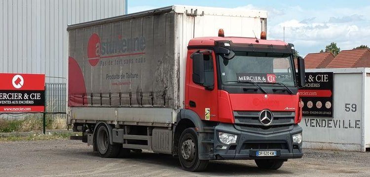 MERCEDES ANTOS 1830 NL 46 23 COURTE 320 4X2 – PTAC 19 TONNES – DIESEL – 339697 KMS ROUGE DR-520-KM