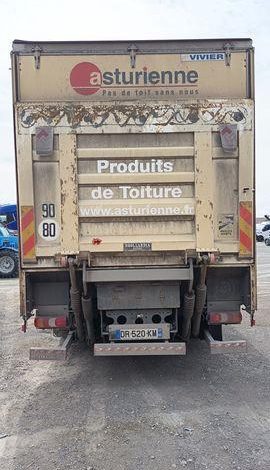 MERCEDES ANTOS 1830 NL 46 23 COURTE 320 4X2 – PTAC 19 TONNES – DIESEL – 339697 KMS ROUGE DR-520-KM
