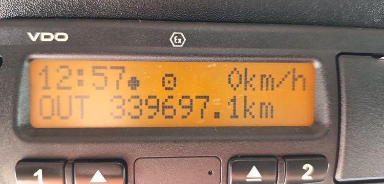 MERCEDES ANTOS 1830 NL 46 23 COURTE 320 4X2 – PTAC 19 TONNES – DIESEL – 339697 KMS ROUGE DR-520-KM