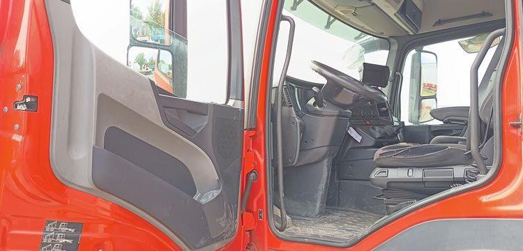 MERCEDES ANTOS 1830 NL 46 23 COURTE 320 4X2 – PTAC 19 TONNES – DIESEL – 339697 KMS ROUGE DR-520-KM