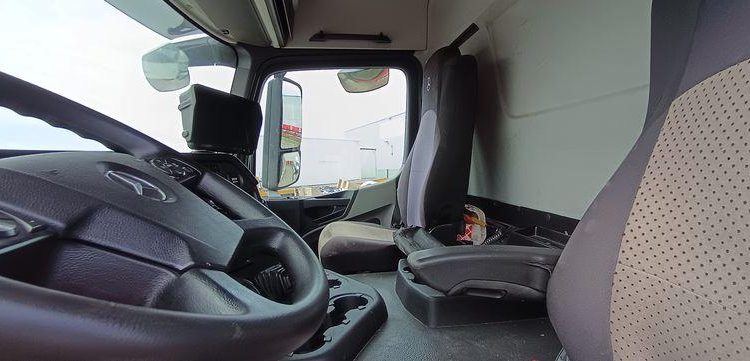 MERCEDES ANTOS 1830 NL 46 23 COURTE 320 4X2 – PTAC 19 TONNES – DIESEL – 339697 KMS ROUGE DR-520-KM