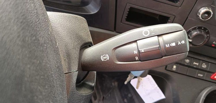 MERCEDES ANTOS 1830 NL 46 23 COURTE 320 4X2 – PTAC 19 TONNES – DIESEL – 339697 KMS ROUGE DR-520-KM