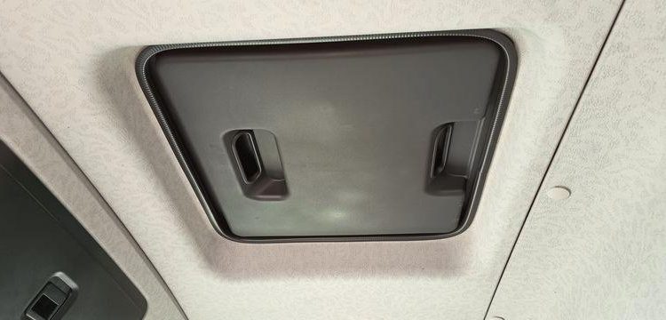 MERCEDES ANTOS 1830 NL 46 23 COURTE 320 4X2 – PTAC 19 TONNES – DIESEL – 339697 KMS ROUGE DR-520-KM