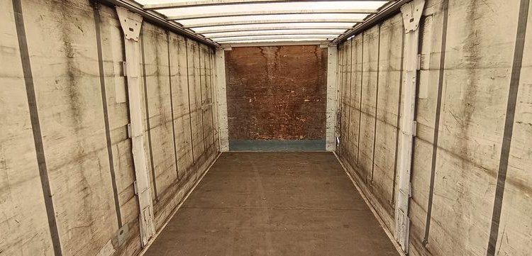 MERCEDES ANTOS 1830 NL 46 23 COURTE 320 4X2 – PTAC 19 TONNES – DIESEL – 339697 KMS ROUGE DR-520-KM