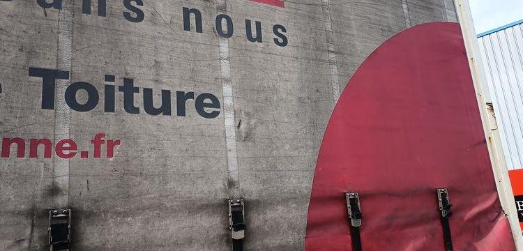 MERCEDES ANTOS 1830 NL 46 23 COURTE 320 4X2 – PTAC 19 TONNES – DIESEL – 339697 KMS ROUGE DR-520-KM