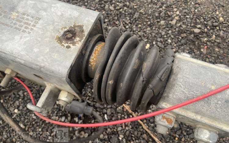 MOIROUD REMORQUE PORTE ENGIN 3T5  DV-393-WZ