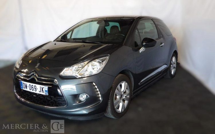 DS DS3 2 1.2 THP PureTech 12V S&S 110CV GRIS DW-069-JK