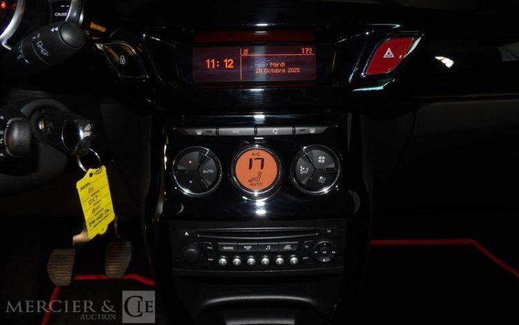 DS DS3 2 1.2 THP PureTech 12V S&S 110CV GRIS DW-069-JK