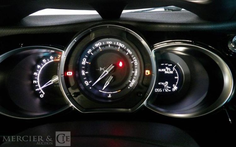 DS DS3 2 1.2 THP PureTech 12V S&S 110CV GRIS DW-069-JK