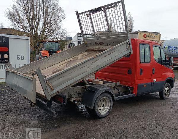 IVECO CAMION BENNE DOUBLE CABINE  DX-329-AA
