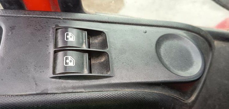 IVECO CAMION BENNE DOUBLE CABINE  DX-329-AA