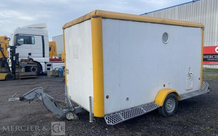 CNSE ABRIS CHANTIER SUR REMORQUE 9M2 ISOLE + WC  DZ-015-BH