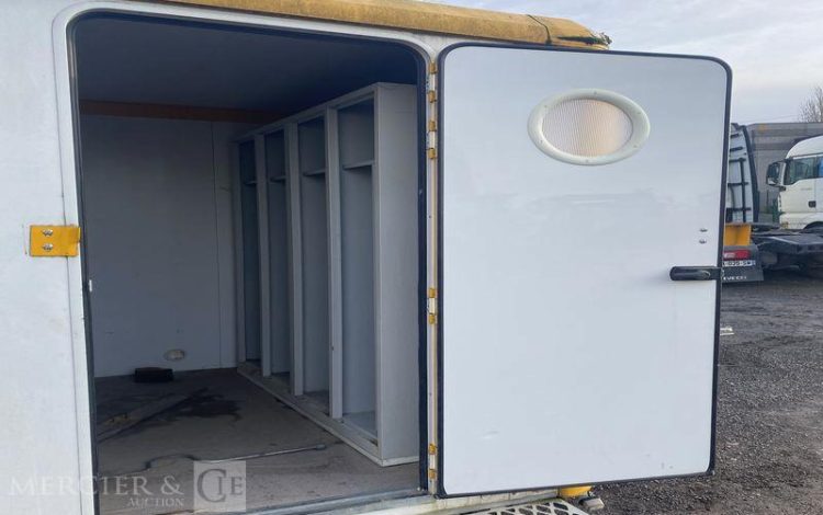 CNSE ABRIS CHANTIER SUR REMORQUE 9M2 ISOLE + WC  DZ-015-BH