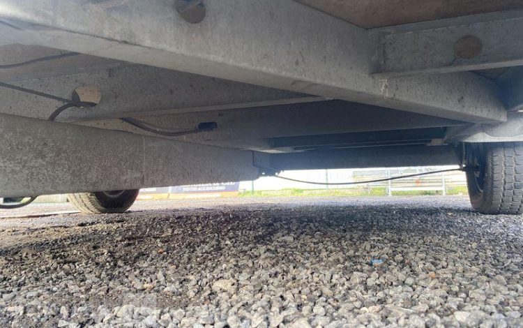 CNSE ABRIS CHANTIER SUR REMORQUE 9M2 ISOLE + WC  DZ-015-BH