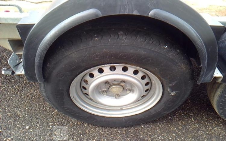 HUBIERE REMORQUE PORTE ENGIN 3T5  DZ-183-WV