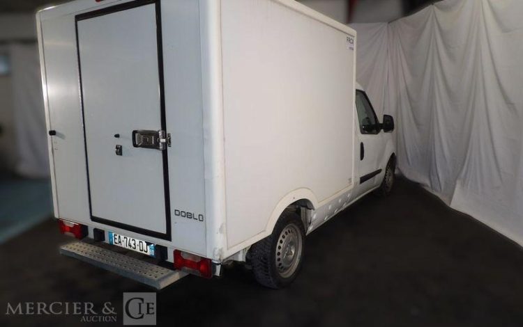 FIAT DOBLO FRIGO BLANC EA-743-DJ