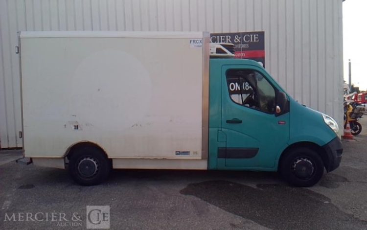 RENAULT MASTER FRIGO BLANC EA-907-ZS