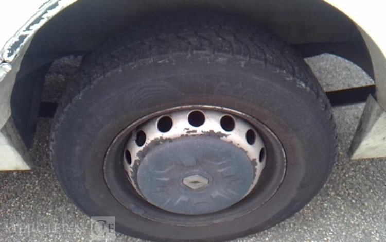 RENAULT MASTER FRIGO BLANC EA-907-ZS