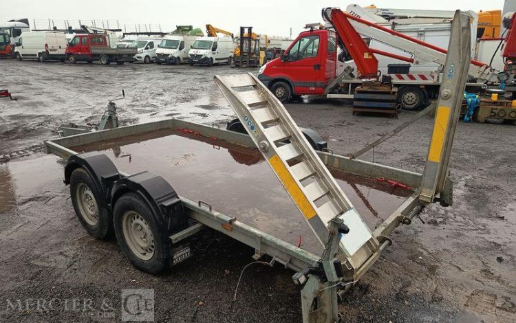 HUBIERE REMORQUE PORTE ENGIN 3T5  ED-546-AS