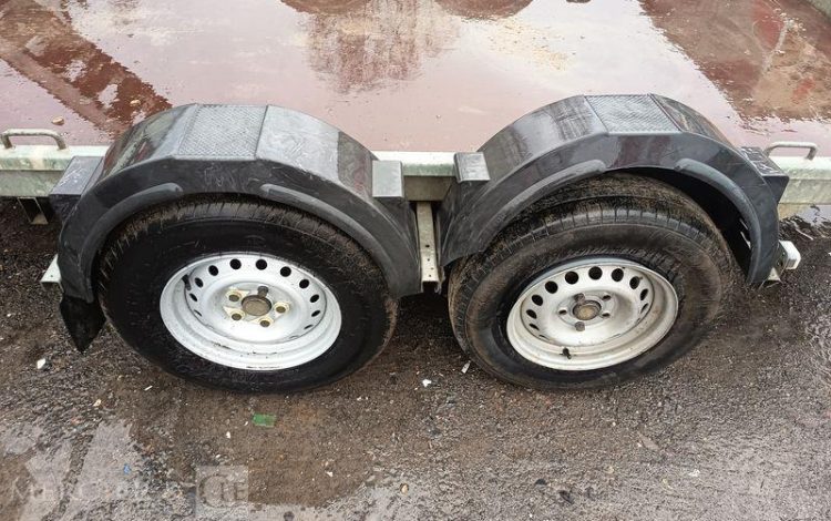 HUBIERE REMORQUE PORTE ENGIN 3T5  ED-546-AS