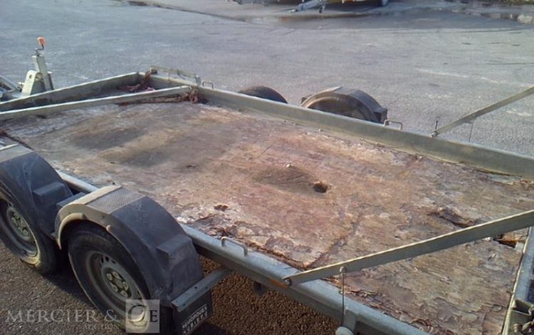 HUBIERE REMORQUE PORTE ENGIN 3T5  EJ-029-PR