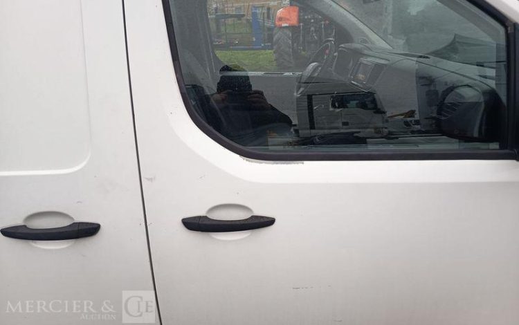 PEUGEOT EXPERT  EJ-186-PG