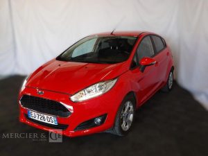 FORD FIESTA 1,2 80 EDITION ROUGE EJ-728-DS
