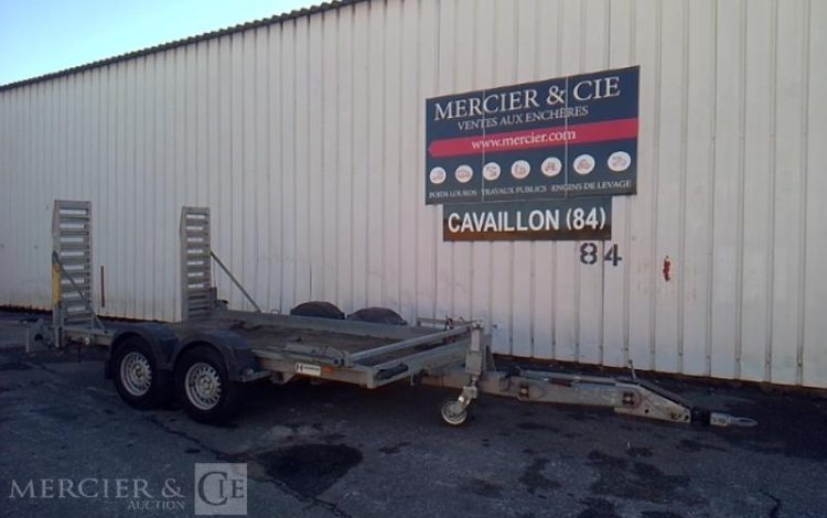 HUBIERE REMORQUE PORTE ENGIN 3T5  EK-667-QP