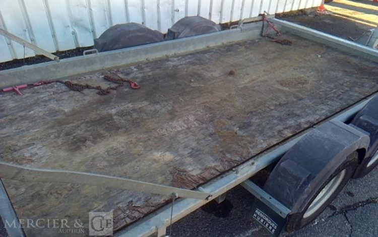 HUBIERE REMORQUE PORTE ENGIN 3T5  EK-667-QP