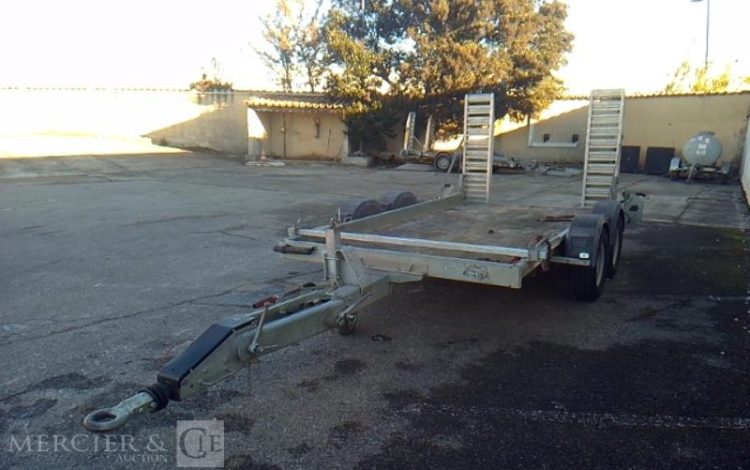 HUBIERE REMORQUE PORTE ENGIN 3T5  EK-667-QP