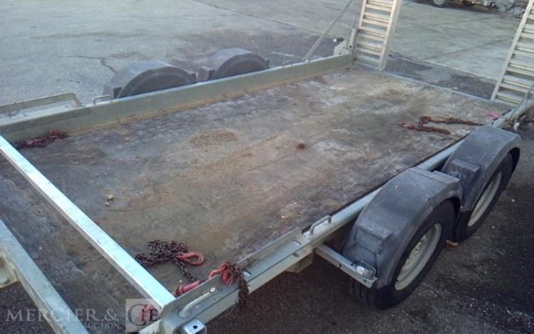 HUBIERE REMORQUE PORTE ENGIN 3T5  EK-667-QP