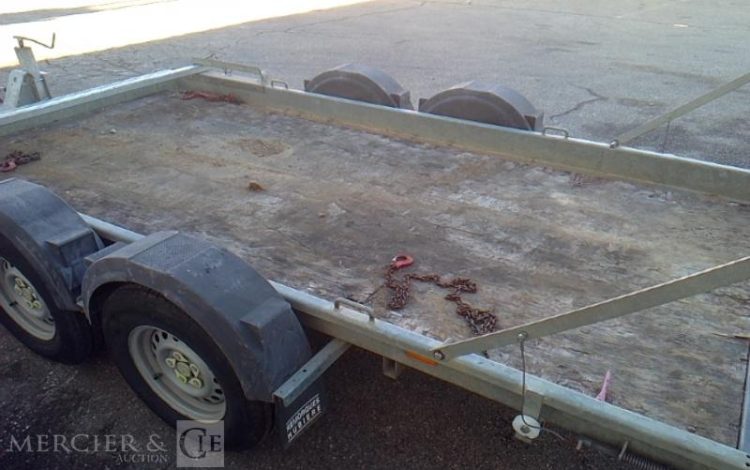 HUBIERE REMORQUE PORTE ENGIN 3T5  EK-667-QP