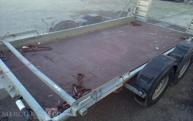 HUBIERE REMORQUE PORTE ENGIN 3T5  EK-973-QP