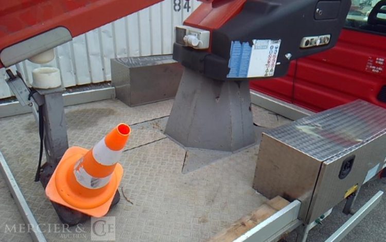 IVECO NACELLE 16M SUR VL LEGER  EL-711-JA