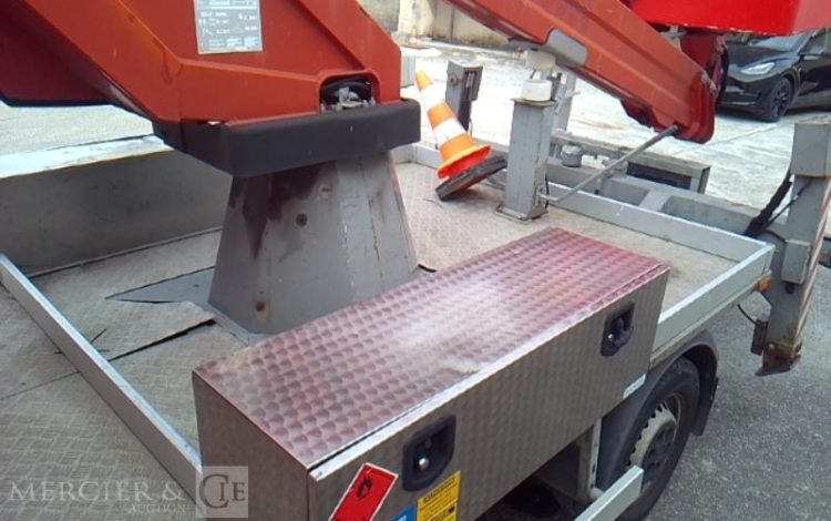 IVECO NACELLE 16M SUR VL LEGER  EL-711-JA