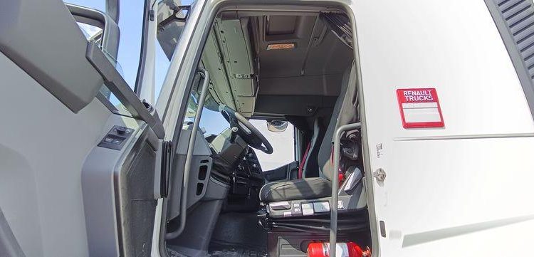 RENAULT T430  PTRA 44 TONNES DIESEL – 404609 KMS – ANNEE 2017 BLANC EN-493-CX