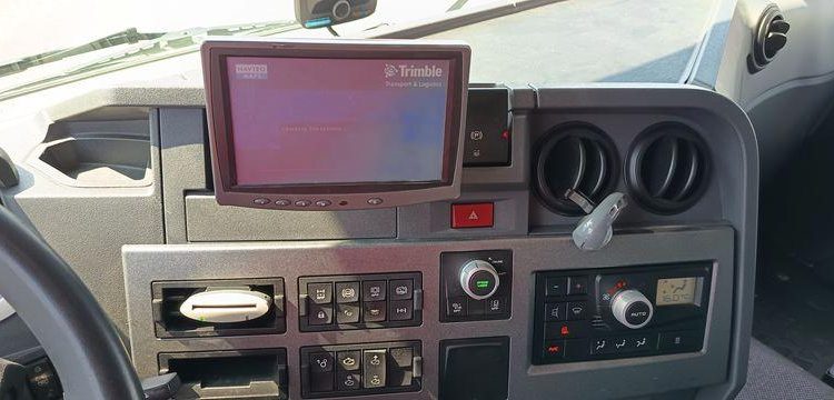 RENAULT T430  PTRA 44 TONNES DIESEL – 404609 KMS – ANNEE 2017 BLANC EN-493-CX