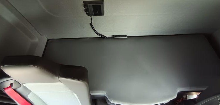 RENAULT T430  PTRA 44 TONNES DIESEL – 404609 KMS – ANNEE 2017 BLANC EN-493-CX