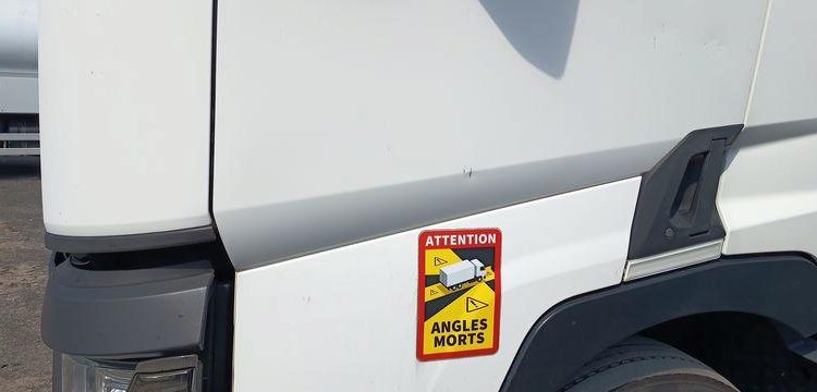 RENAULT T430  PTRA 44 TONNES DIESEL – 404609 KMS – ANNEE 2017 BLANC EN-493-CX