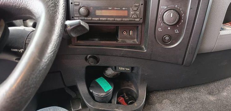 RENAULT PORTEUR D26 WIDE  PTAC : 26 TONNES – DIESEL – 523839 KMS – ANNEE 2017 BLANC EQ-821-FR