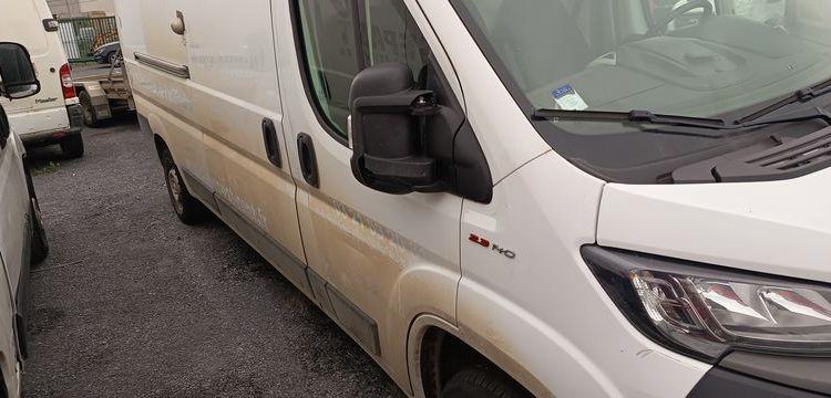 RENAULT PORTEUR D26 WIDE  PTAC : 26 TONNES – DIESEL – 523839 KMS – ANNEE 2017 BLANC EQ-821-FR