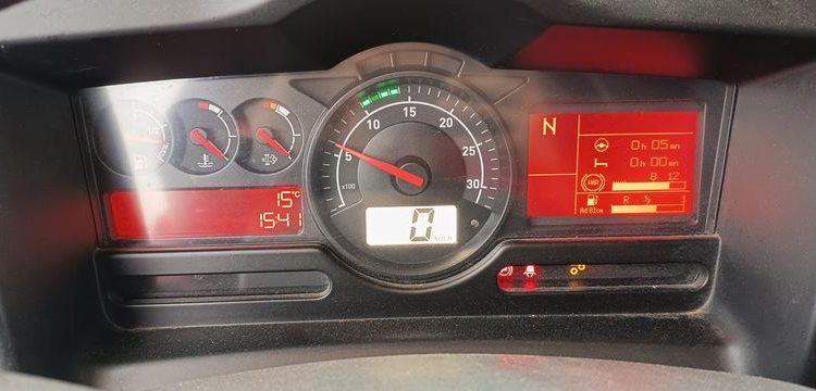 RENAULT PORTEUR D26 WIDE  PTAC : 26 TONNES – DIESEL – 523839 KMS – ANNEE 2017 BLANC EQ-821-FR