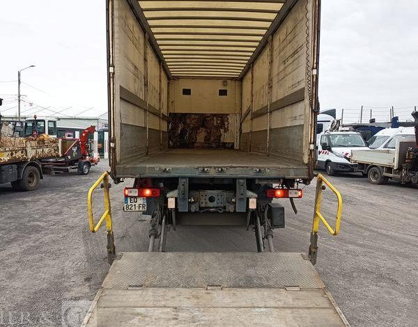 RENAULT PORTEUR D26 WIDE  PTAC : 26 TONNES – DIESEL – 523839 KMS – ANNEE 2017 BLANC EQ-821-FR