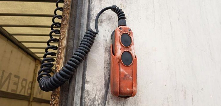 RENAULT PORTEUR D26 WIDE  PTAC : 26 TONNES – DIESEL – 523839 KMS – ANNEE 2017 BLANC EQ-821-FR