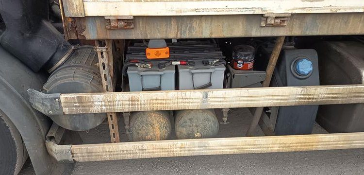 RENAULT PORTEUR D26 WIDE  PTAC : 26 TONNES – DIESEL – 523839 KMS – ANNEE 2017 BLANC EQ-821-FR