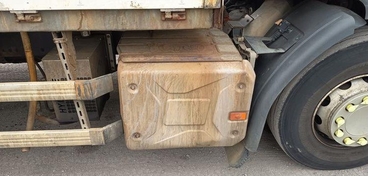 RENAULT PORTEUR D26 WIDE  PTAC : 26 TONNES – DIESEL – 523839 KMS – ANNEE 2017 BLANC EQ-821-FR