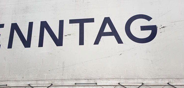 RENAULT PORTEUR D26 WIDE  PTAC : 26 TONNES – DIESEL – 523839 KMS – ANNEE 2017 BLANC EQ-821-FR