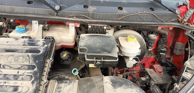 IVECO DAILY 35C12  BENNE DOUBLE CABINE – DIESEL – 132690 KMS – ANNEE 2017 ROUGE ER-705-EL