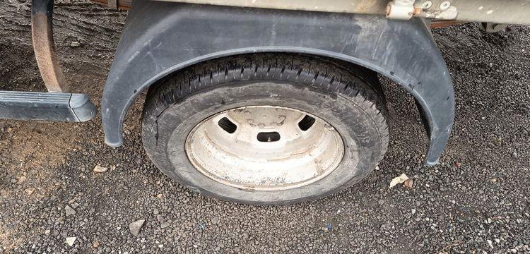 IVECO DAILY 35C12  BENNE DOUBLE CABINE – DIESEL – 132690 KMS – ANNEE 2017 ROUGE ER-705-EL